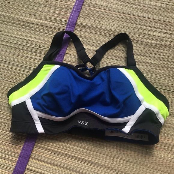 VICTORIA SECRET💫 Women’s Blue/Black Sports Bra - Picture 1 of 3